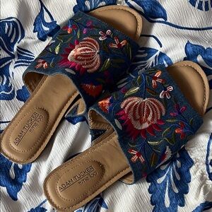 Adam Tucker Floral Embroidered Sandal Slides Size 9M